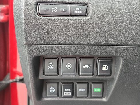Used 2019 Nissan Rogue SL w/ Premium Package AWD/4WD image 26