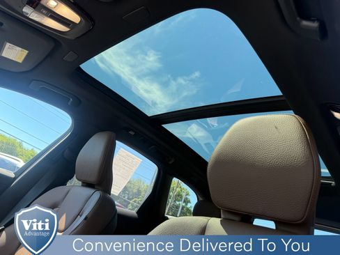 Used 2025 Volvo XC60 T8 Plus w/ Climate Package AWD/4WD image 19