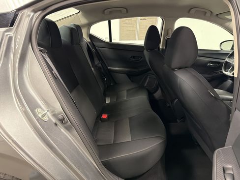 Used 2024 Nissan Sentra SV FWD image 30