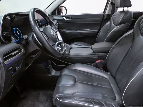 Certified 2024 Hyundai Palisade Limited FWD image 9