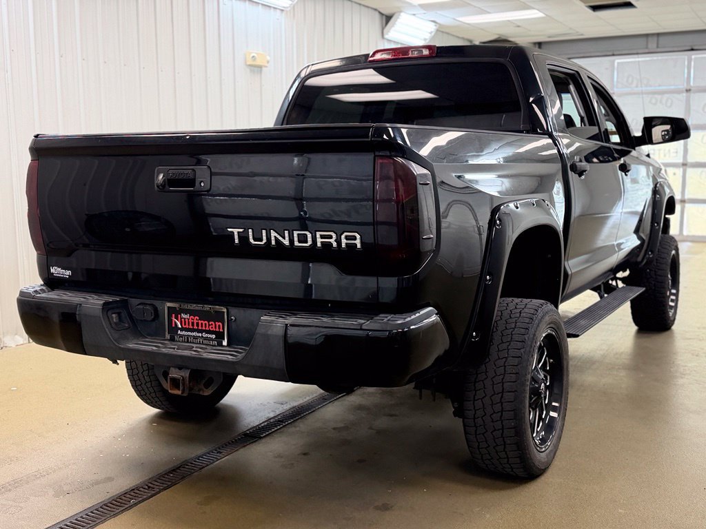 Used 2014 Toyota Tundra SR5 w/ SR5 Upgrade Package AWD/4WD image 6