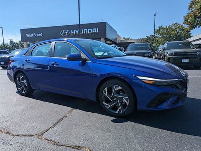 New 2025 Hyundai Elantra Limited w/ Cargo Package