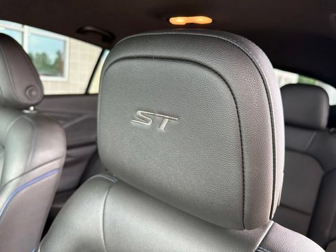 Used 2025 Buick Envista Sport Touring w/ Convenience I Package FWD image 15