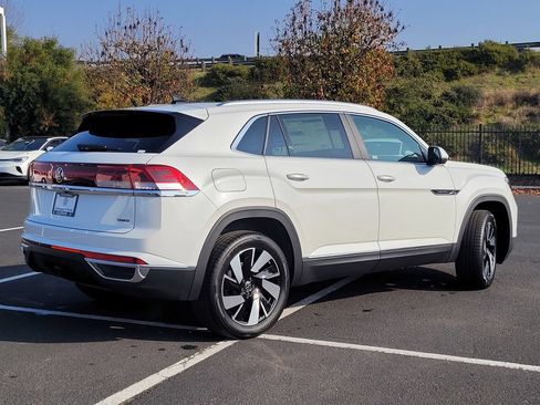 New 2025 Volkswagen Atlas Cross Sport SEL AWD/4WD image 5