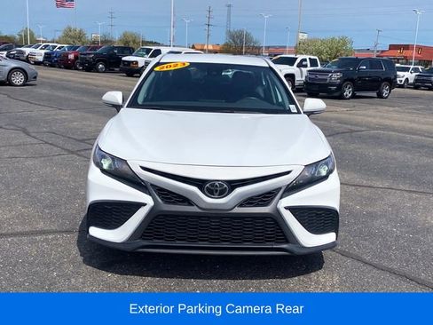 Used 2023 Toyota Camry SE FWD image 2