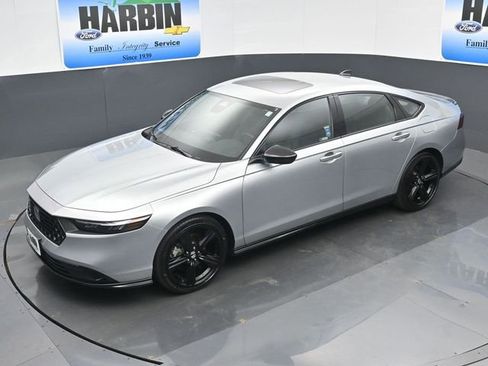 Used 2024 Honda Accord Sport image 23