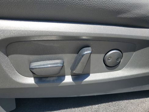 Certified 2024 Nissan Pathfinder SV image 10