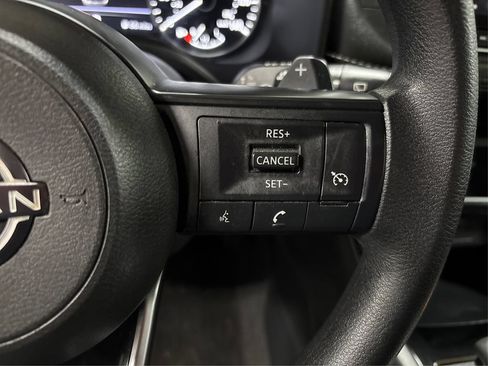 Used 2023 Nissan Rogue S AWD/4WD image 27