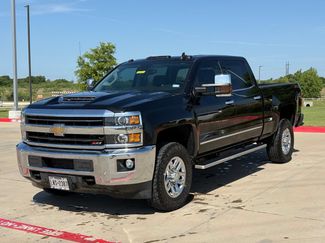 Used 2019 Chevrolet Silverado 2500 LTZ w/ Duramax Plus Package AWD/4WD video 3