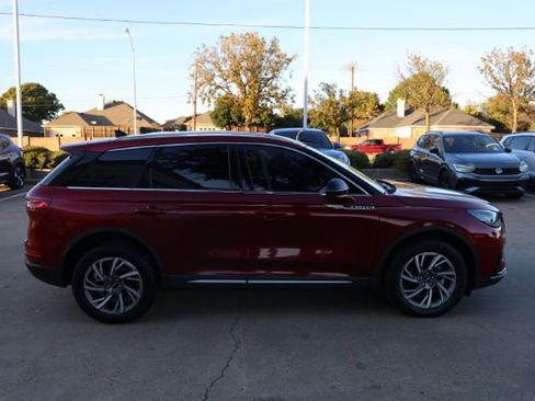 Used 2025 Lincoln Corsair FWD w/ Equipment Group 101A image 4