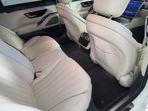 Used 2023 Mercedes-Benz S 500 4MATIC image 26