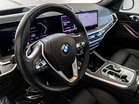 Used 2025 BMW X5 xDrive40i image 16