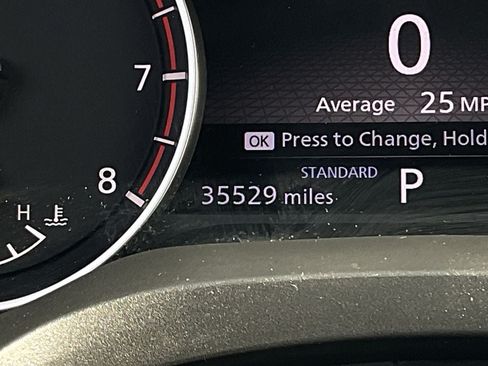 Used 2025 Nissan Rogue SV FWD image 21