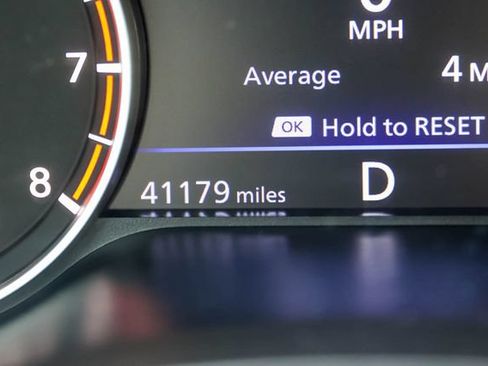 Used 2025 Nissan Altima 2.5 SV FWD image 27