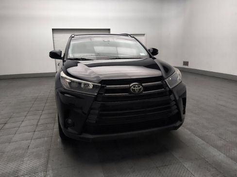 Used 2019 Toyota Highlander SE FWD image 14