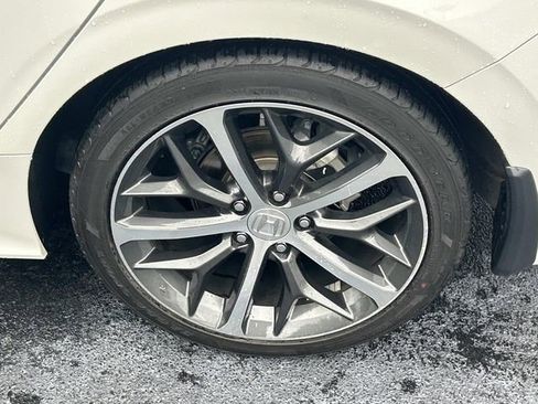 Used 2024 Honda Civic Touring image 12