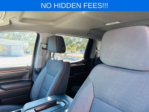Used 2025 Chevrolet Silverado 1500 LT AWD/4WD image 37