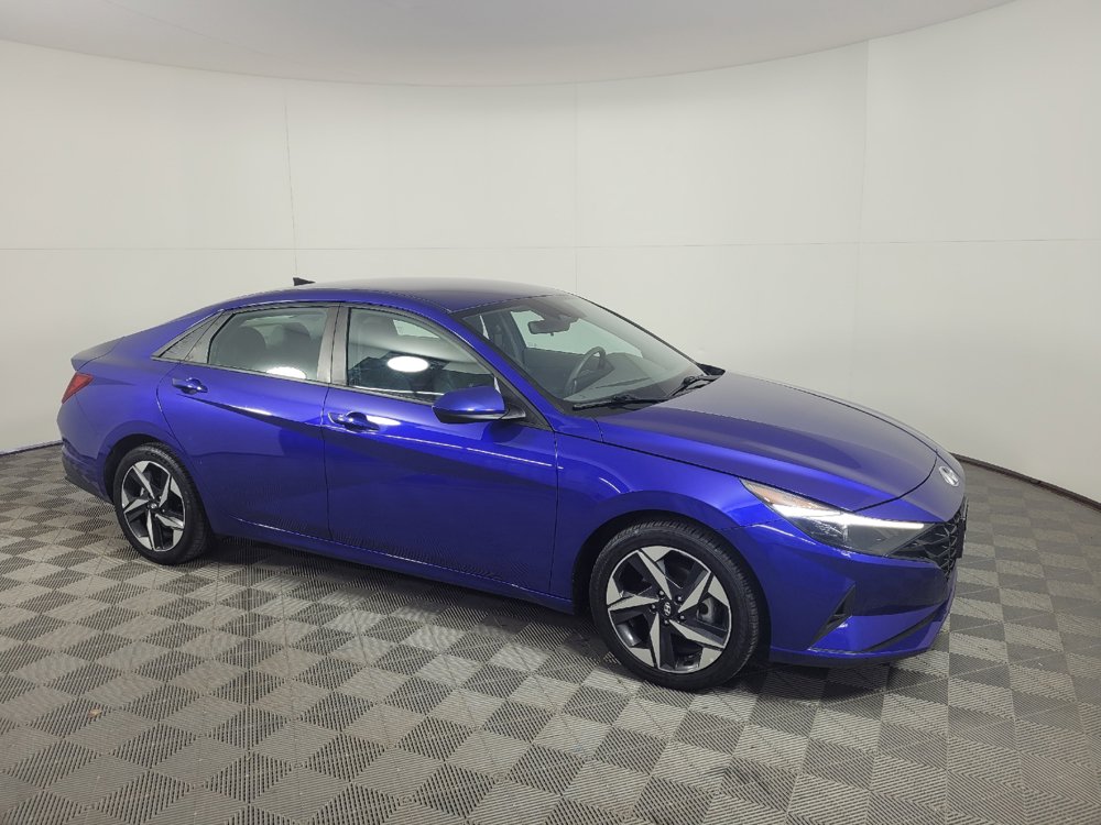 Used 2023 Hyundai Elantra SEL w/ Convenience Package FWD image 5