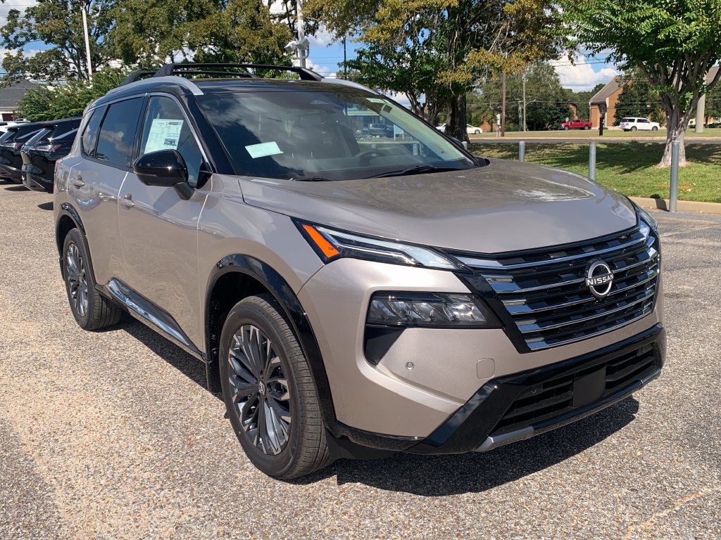 New 2026 Nissan Rogue Platinum AWD/4WD image 1