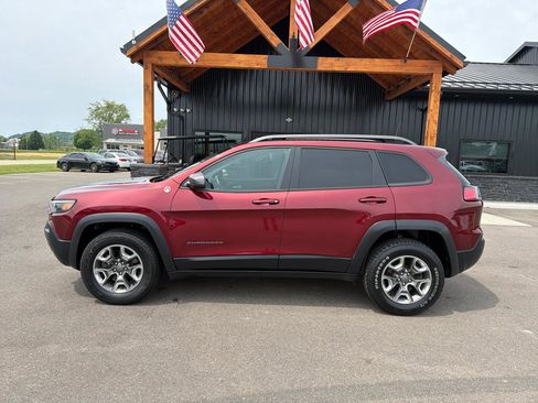 Used 2019 Jeep Cherokee Trailhawk w/ Cold Weather Group AWD/4WD image 23