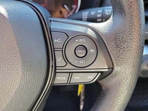 Used 2025 Toyota RAV4 LE image 20