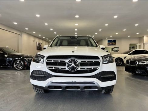 Used 2022 Mercedes-Benz GLS 450 GLS 450 4MATIC Sport Utility 4 image 2