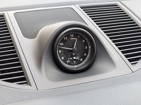 Used 2025 Porsche Macan image 22