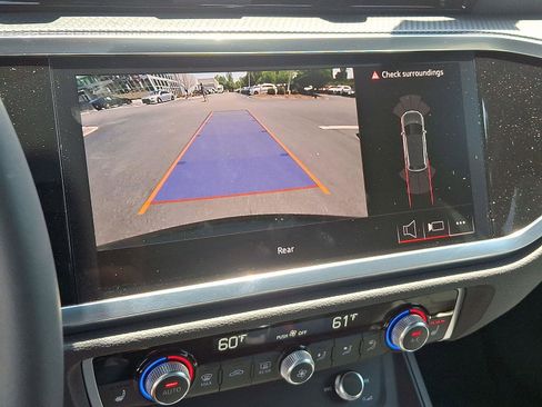 Used 2025 Audi Q3 2.0T Premium w/ Convenience Package image 17