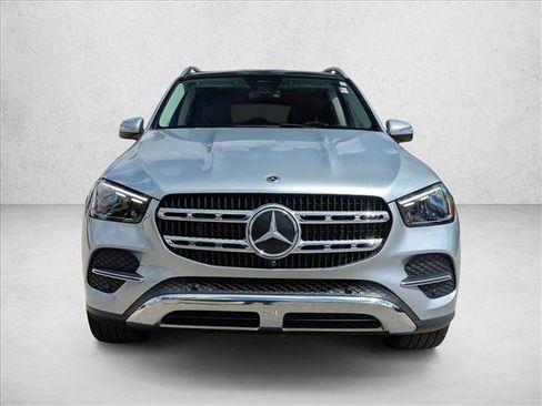 Used 2024 Mercedes-Benz GLE 350 4MATIC image 2