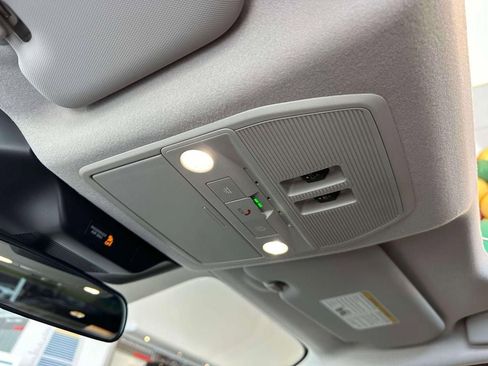 New 2026 Nissan Kicks SR w/ SR Premium Package image 31