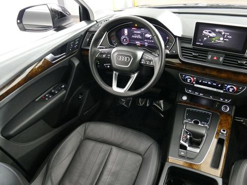 Used 2018 Audi Q5 2.0T Premium Plus w/ Premium Plus Package image 10