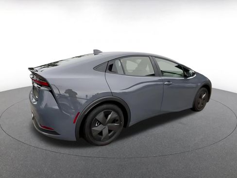 Used 2025 Toyota Prius LE image 15