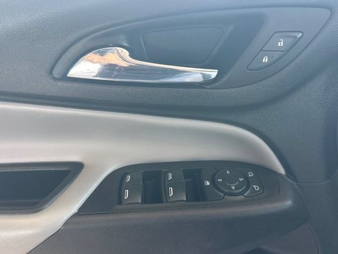 Used 2022 Chevrolet Equinox LT FWD image 13