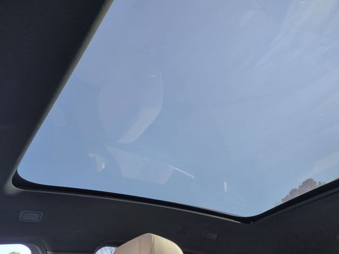 Used 2020 Jaguar E-PACE SE image 28