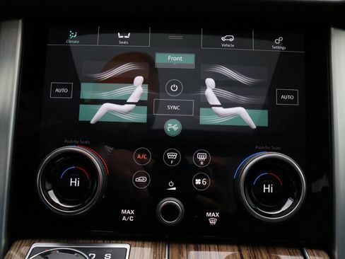 Used 2019 Land Rover Range Rover HSE image 33