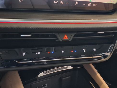 New 2025 Buick Envision Preferred image 4