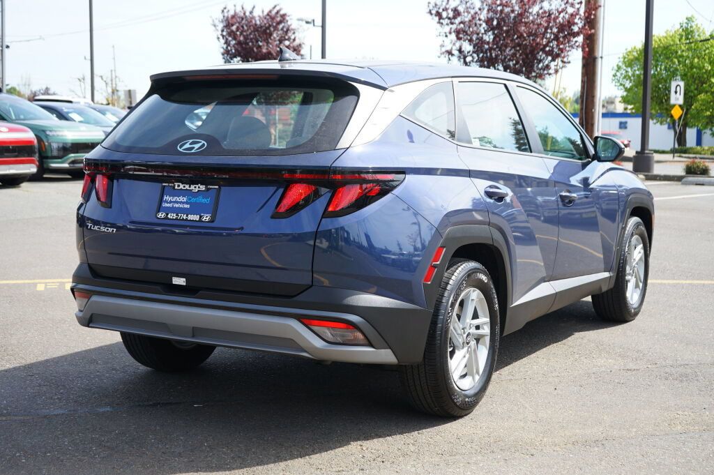 Certified 2025 Hyundai Tucson SE FWD image 6
