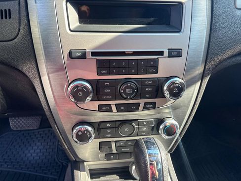 Used 2010 Ford Fusion SE FWD image 10