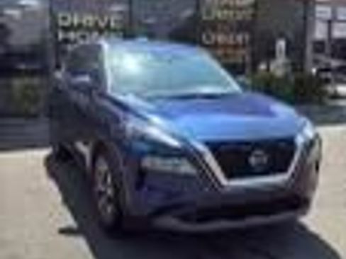 Used 2023 Nissan Rogue SV AWD/4WD image 3