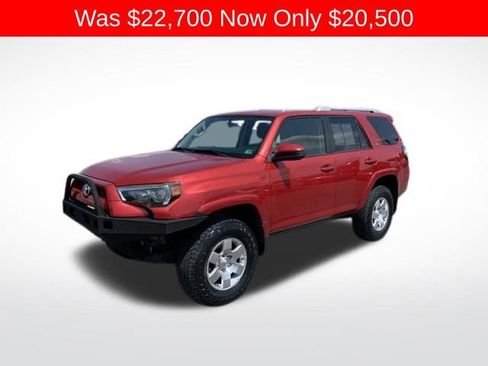 Used 2016 Toyota 4Runner SR5 image 1