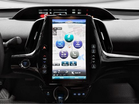 Used 2022 Toyota Prius Prime XLE FWD image 13