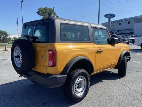 Used 2022 Ford Bronco 2-Door AWD/4WD image 3