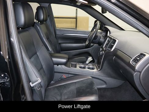 Used 2018 Jeep Grand Cherokee Altitude image 18