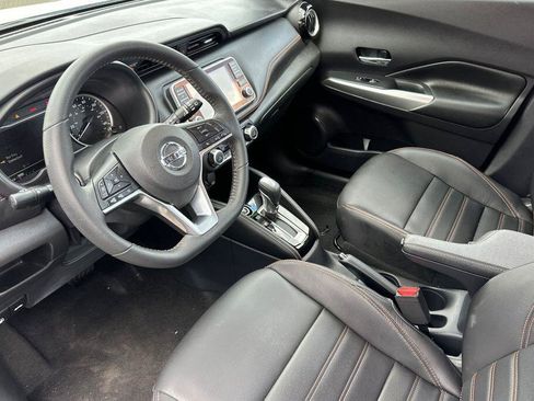 Used 2020 Nissan Kicks SR w/ SR Premium Package FWD image 10