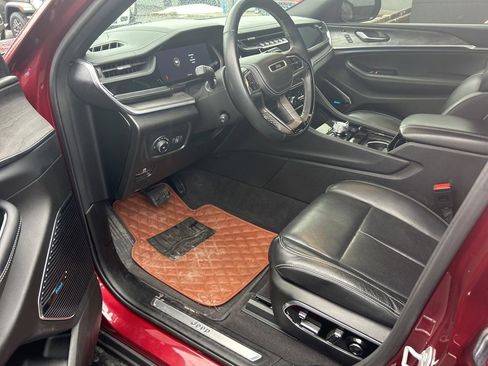 Certified 2022 Jeep Grand Cherokee L Overland w/ Advanced Protech Group III image 2