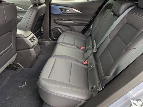 New 2025 Chevrolet Equinox EV LT image 18