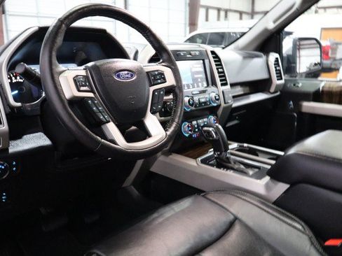 Used 2019 Ford F150 Lariat w/ Equipment Group 502A Luxury RWD image 34