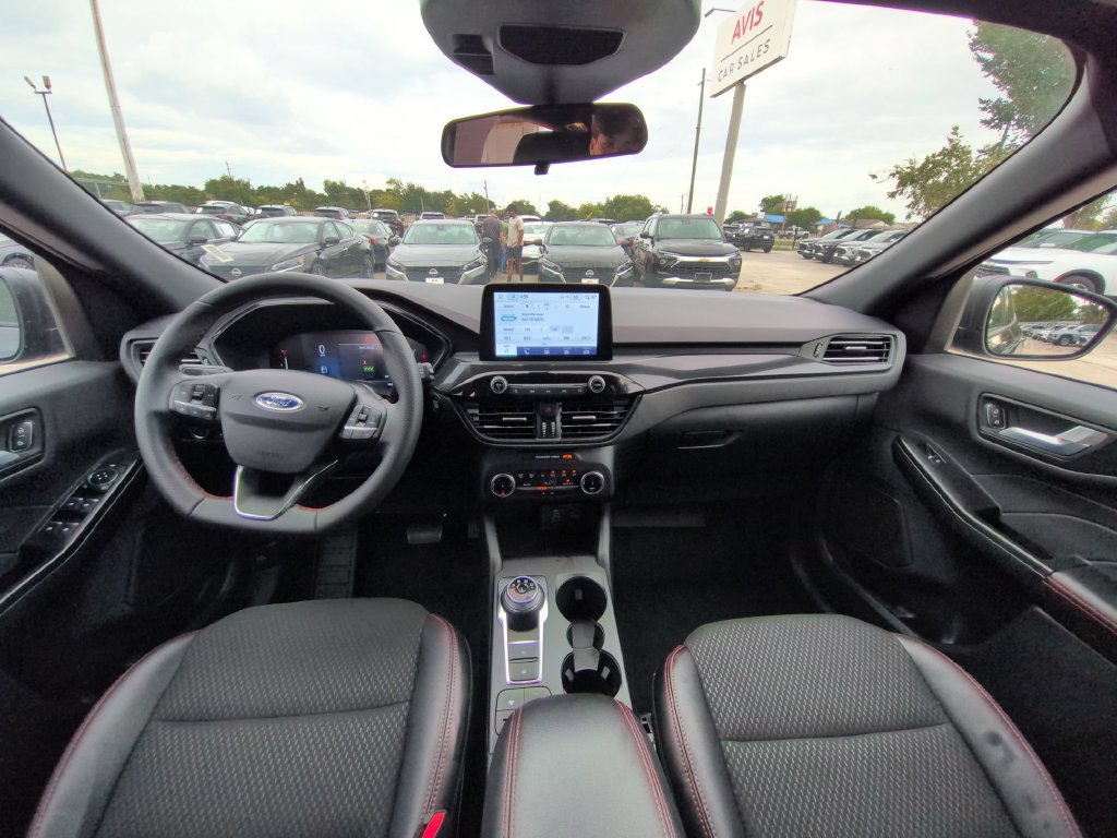 Used 2026 Ford Escape ST-Line FWD image 25