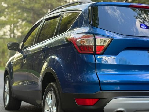 Used 2018 Ford Escape SE image 6