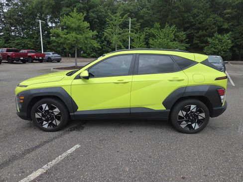 Used 2024 Hyundai Kona SEL w/ Convenience Package FWD image 6
